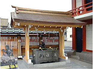 鷲神社手水舎